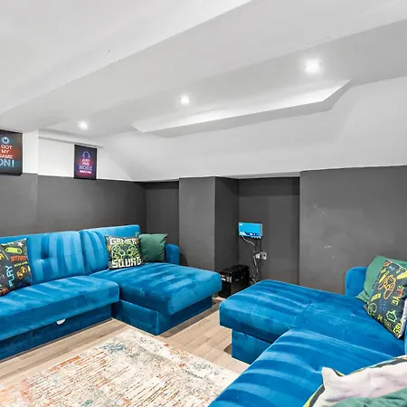 Deluxe Retreat With Hot Tub And Parking Сasa de vacaciones Whitby