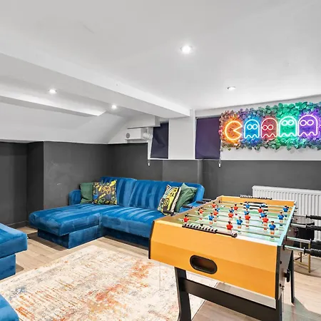 Сasa de vacaciones Deluxe Retreat With Hot Tub And Parking